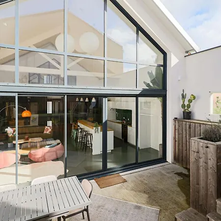 Loft Atypique - Piscine - 9p -tlse Holiday home