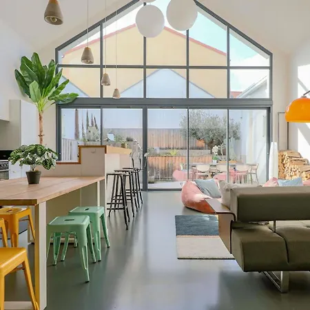 Loft Atypique - Piscine - 9p -tlse Holiday home *