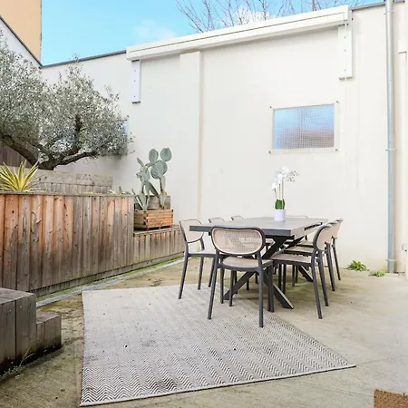 Holiday home Loft Atypique - Piscine - 9p -tlse